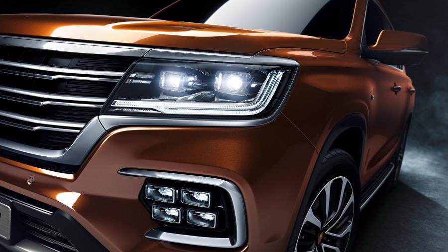 Детали экстерьера Roewe RX8 (IS21) 2018 года  (фото 6 из 6)